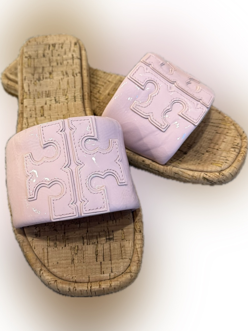 Tory Burch DOUBLE T SPORT SLIDE
NAPPA LEATHER / CALF
LEATHER / METALLIC LEATHER
